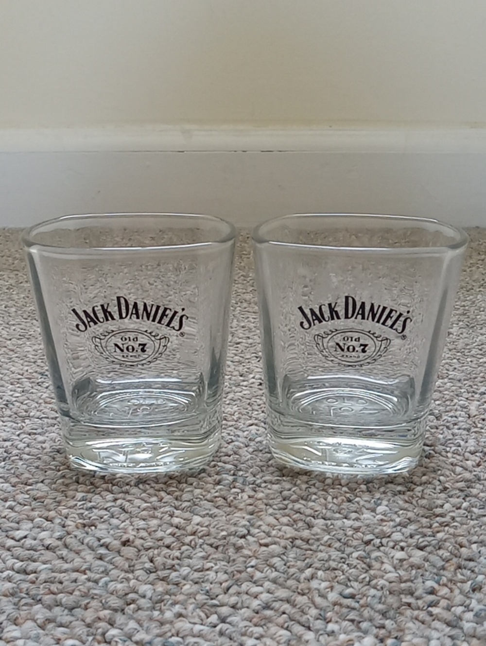 Jack Daniels glass, tumbler, lowball glasses, rocks glass, Old No 7, bar Mancave